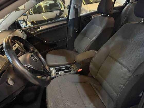 VOLKSWAGEN GOLF 1.4 TSI COMFORTLINE 16V GASOLINA 4P AUTOMÁTICO VOLKSWAGEN GOLF 1.4 TSI COMFORTLINE 16V GASOLINA 4P AUTOMÁTICO